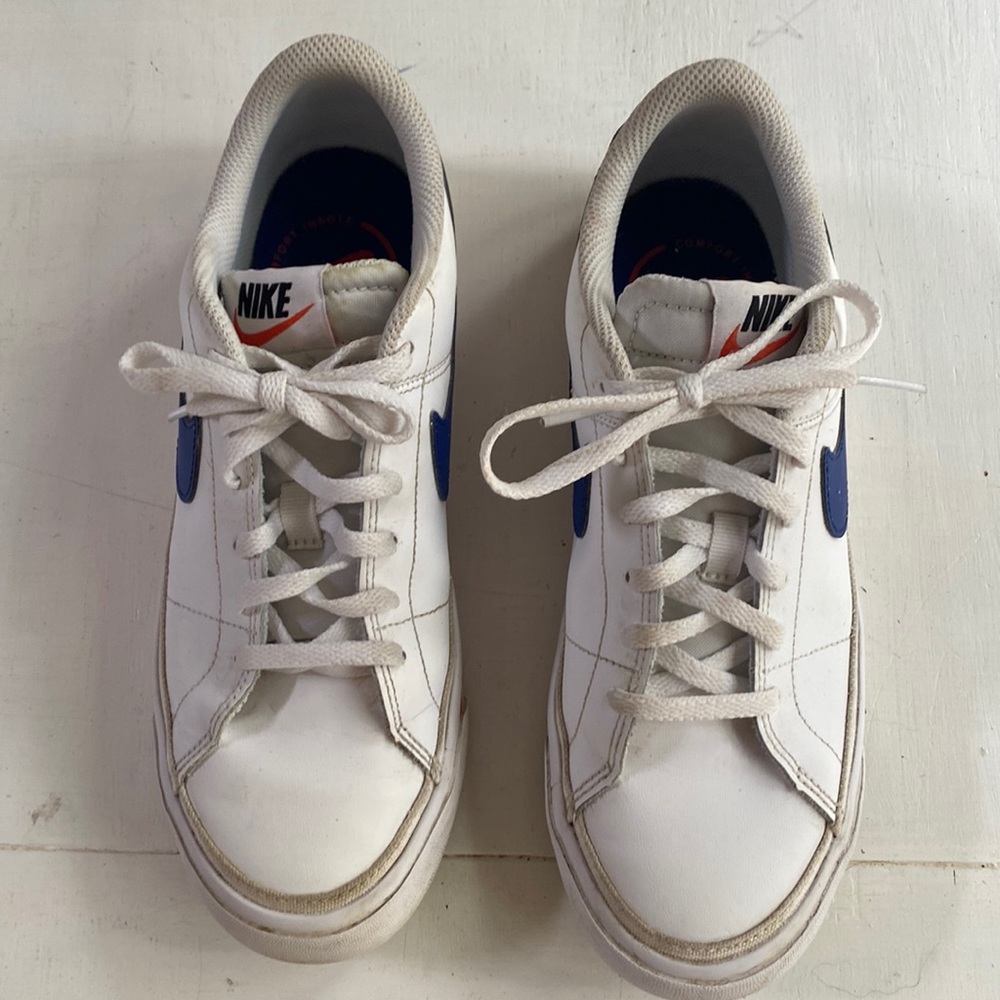 Youth (6.5) Nike Court Legacy Sneakers